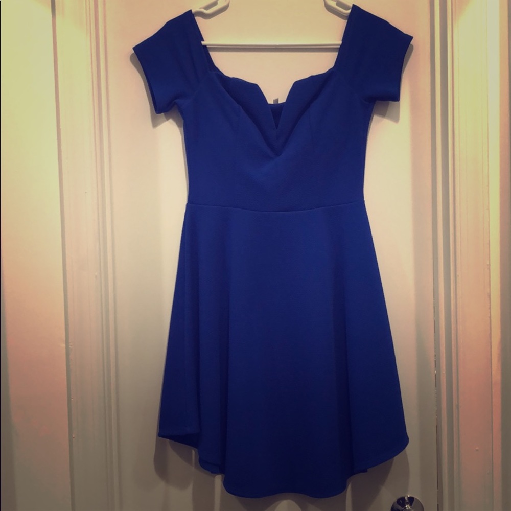 Beautiful blue dress with capped sleeves